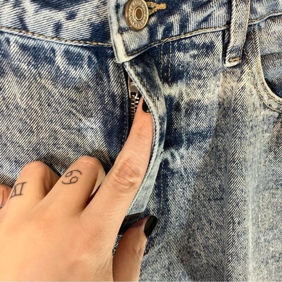 KANCAN High Rise Relaxed Distressed Tapered Jeans - Picture 5 of 10